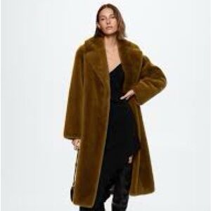 Mango gold faux fur coat. NWT. size 4X
